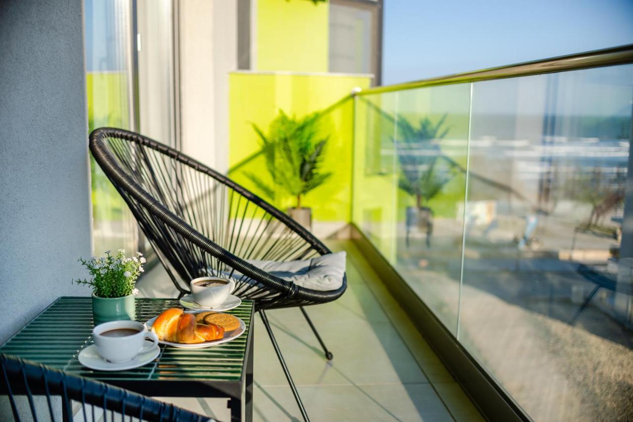 Iriny Apartment Spa&Pool By Alezzi Beach Resort Năvodari Exterior foto